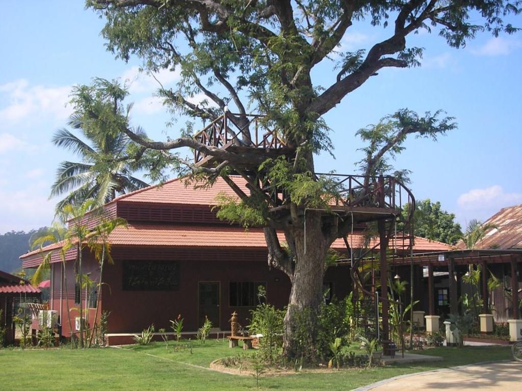 Tamarind Grand Resort Мае Сарианг Екстериор снимка