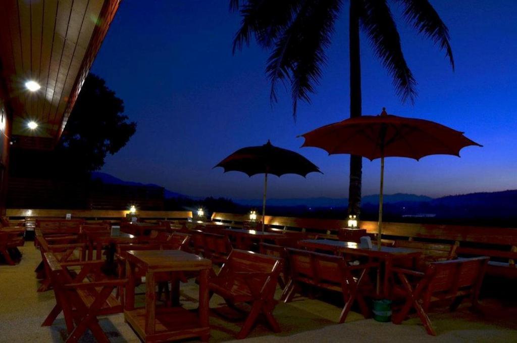 Tamarind Grand Resort Мае Сарианг Екстериор снимка